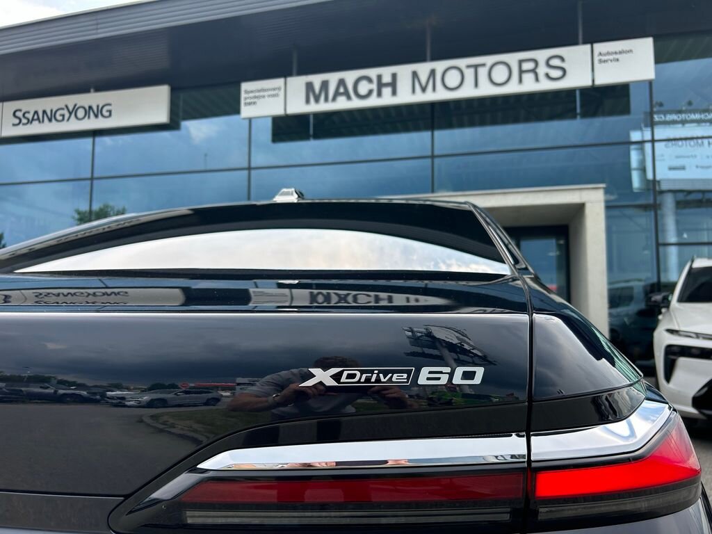 BMW i7 Sedan / Limuzína 0,0 400 kw