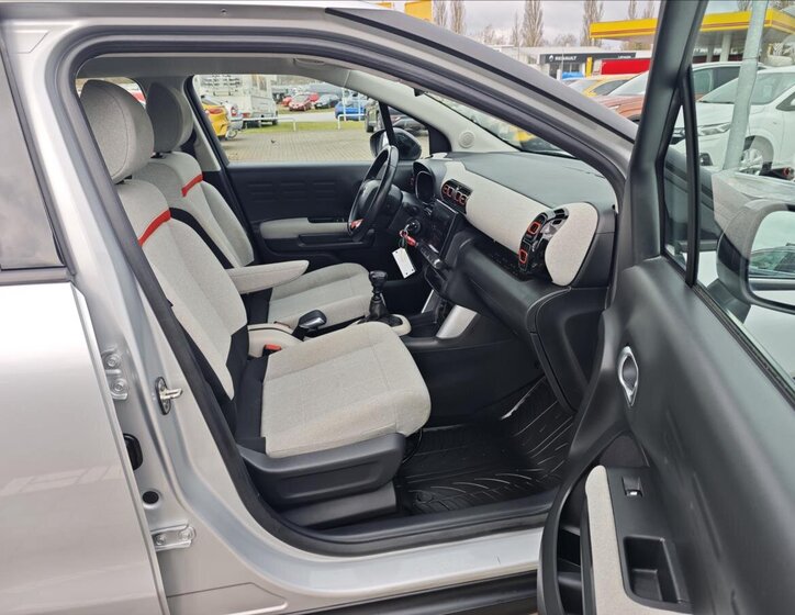 Citroën C3 Aircross SUV / Terénní 1,2 l 81 kw