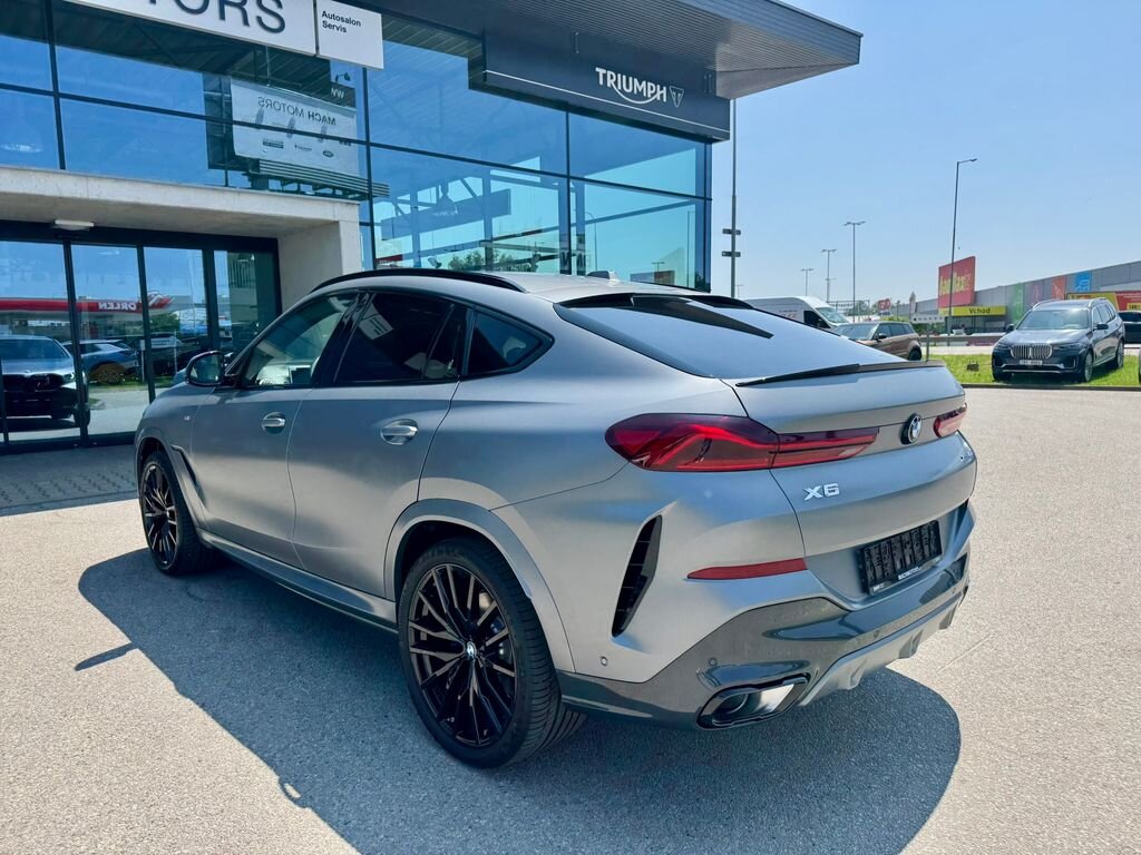 BMW X6 SUV / Terénní 4,4 l 210 kw