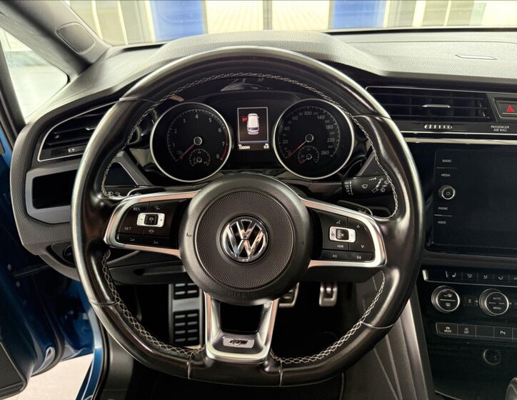 Volkswagen Touran Kombi 1,5 l 110 kw