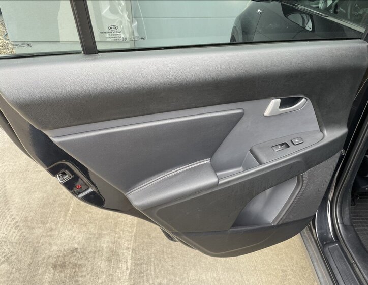 KIA Sportage Kombi 2,0 l 100 kw