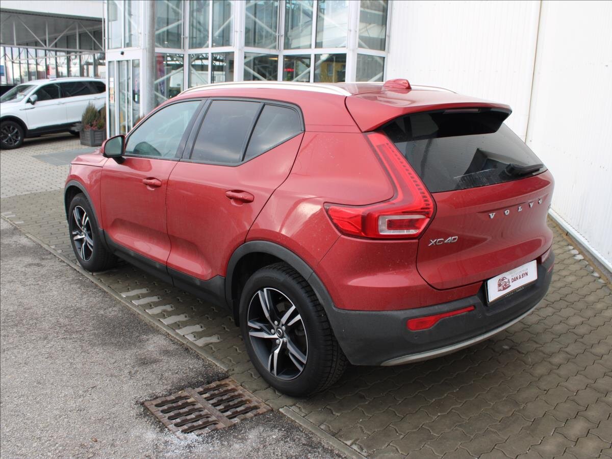 Volvo XC40 SUV 2,0 l 182 kw