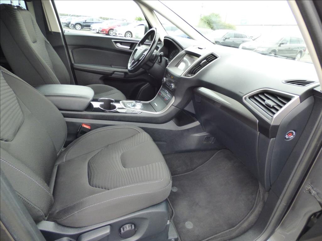 Ford S-MAX MPV 2,0 l 110 kw