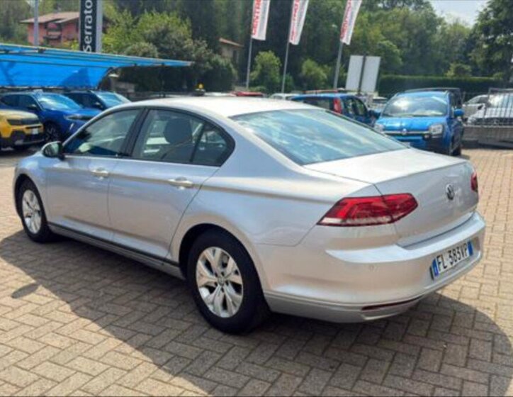 Volkswagen Passat Ostatní 1,6 l 88 kw