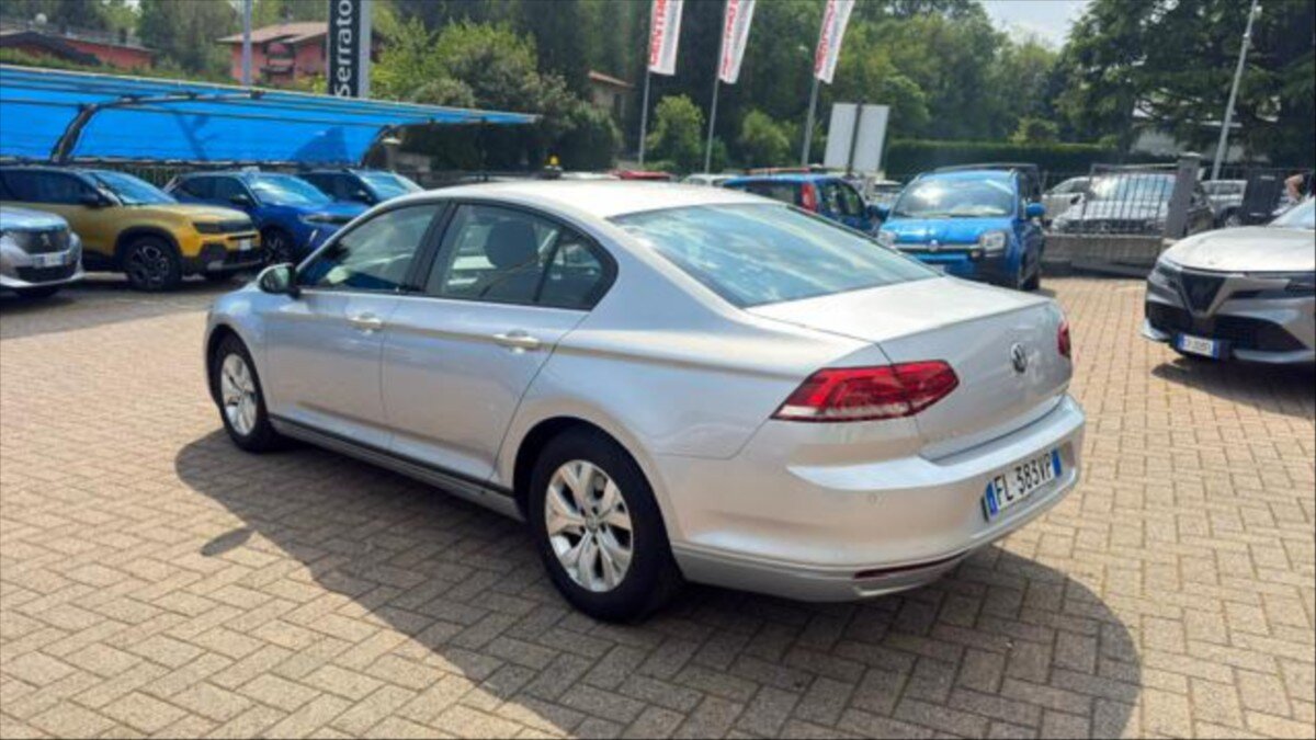 Volkswagen Passat Ostatní 1,6 l 88 kw
