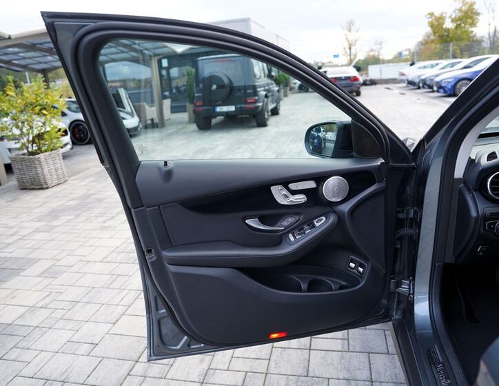 Mercedes-Benz GLC 17