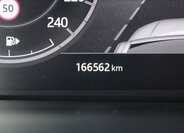 Land Rover Discovery 9