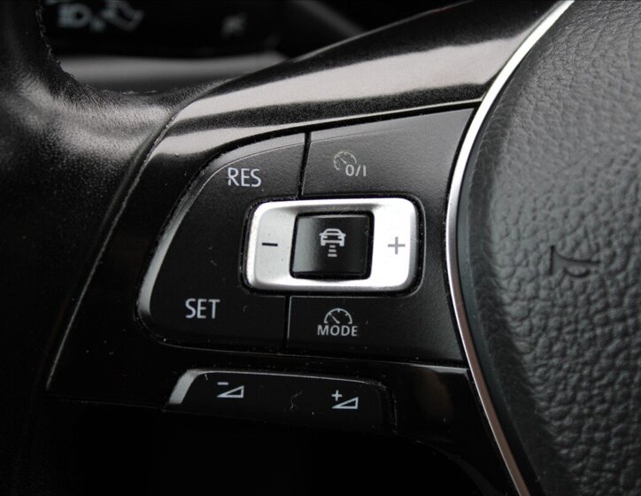 Volkswagen Touran 18