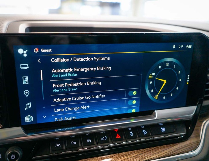 Chevrolet Silverado 30