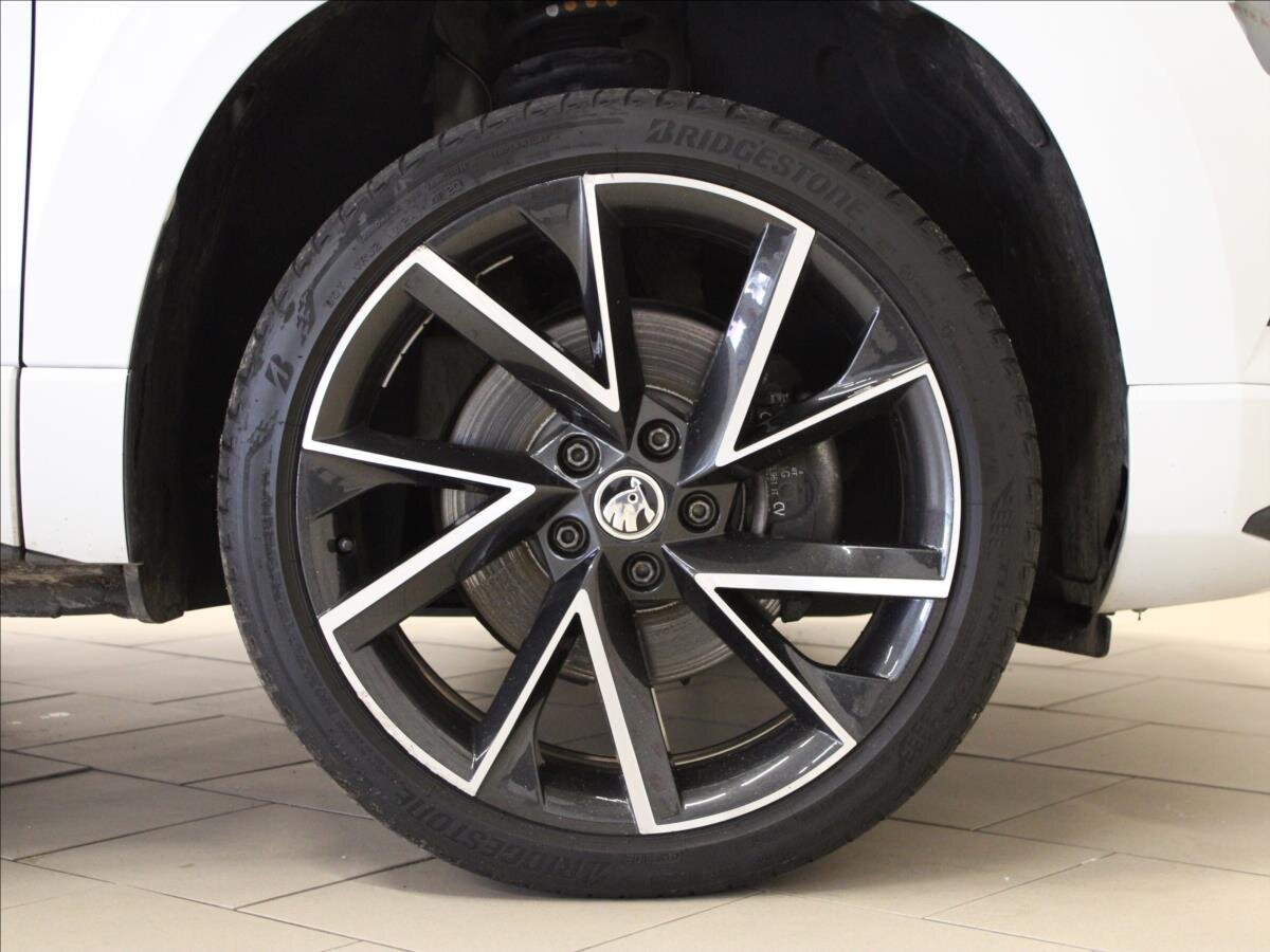 Škoda Karoq SUV / Terénní 1,5 l 110 kw
