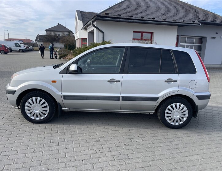 Ford Fusion Kombi 1,4 l 59 kw