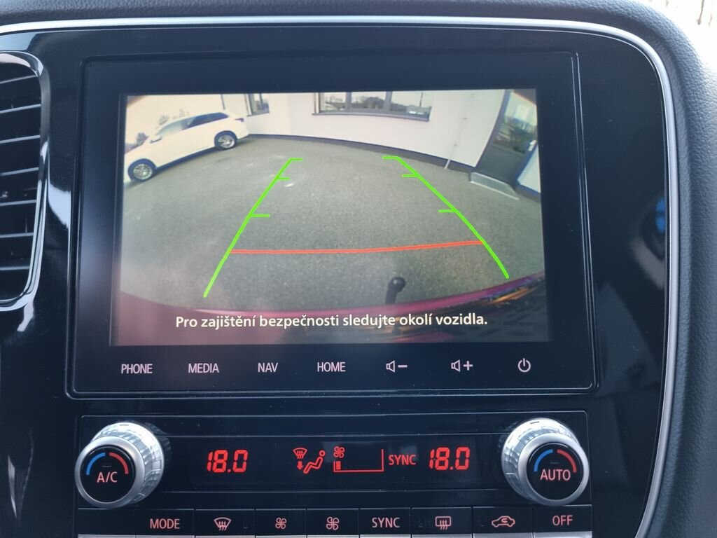 Mitsubishi Outlander SUV / Terénní 2,4 l 165 kw