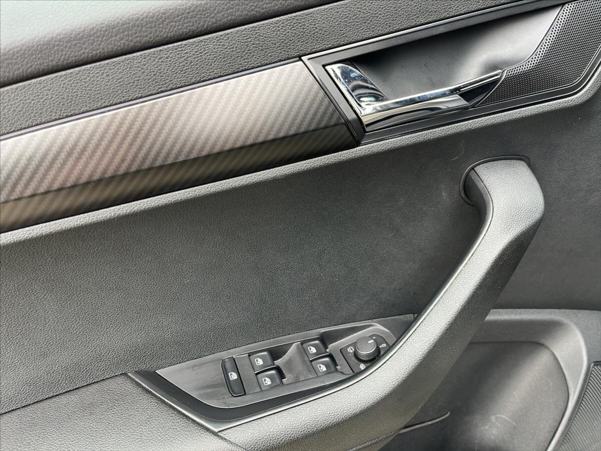 Škoda Karoq SUV 1,5 l 110 kw