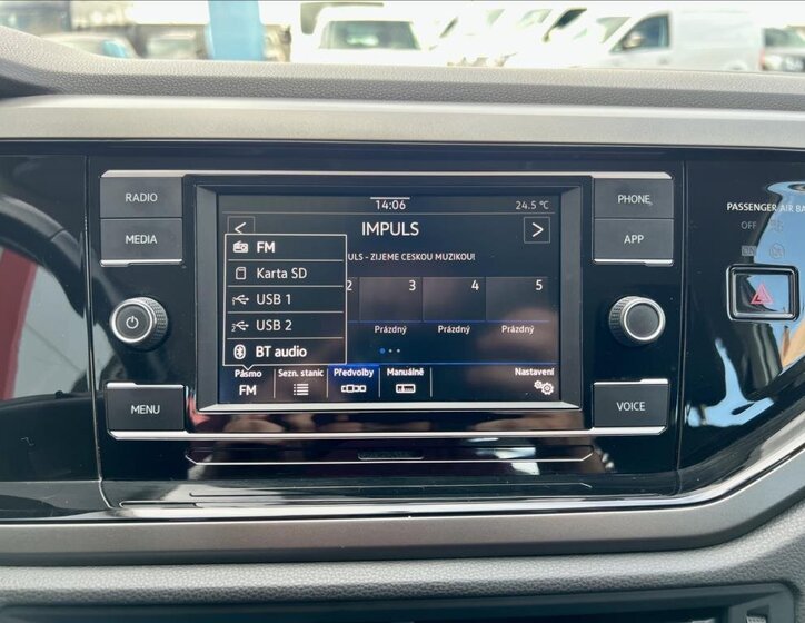 Volkswagen Polo Hatchback 999,0 70 kw