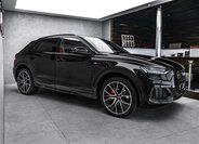 Audi Q8 SUV / Terénní 3,0 l 210 kw