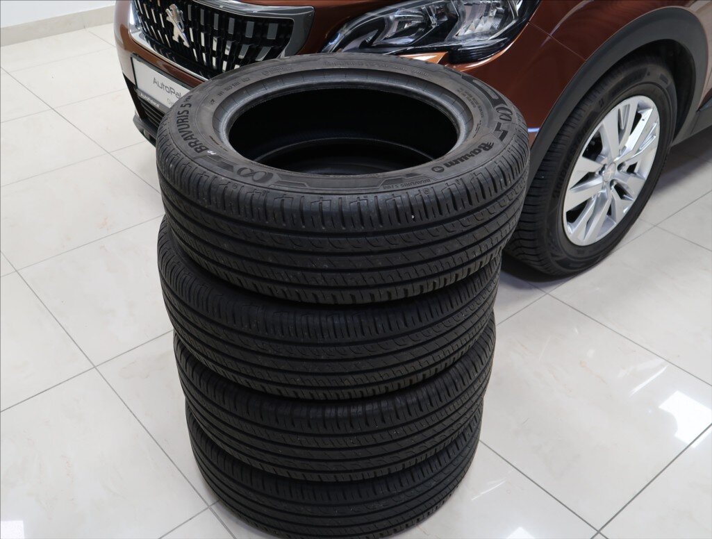 Peugeot 3008 MPV 1,2 l 96 kw