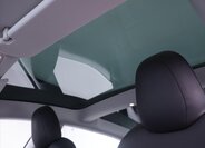 Tesla Model 3 Sedan 0,0 324 kw