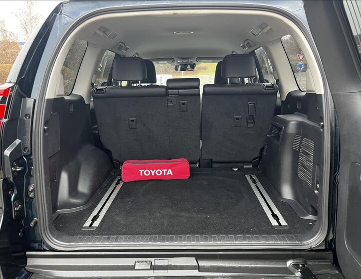 Toyota Land Cruiser 29