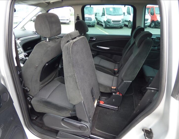 Ford Galaxy MPV 2,0 l 103 kw