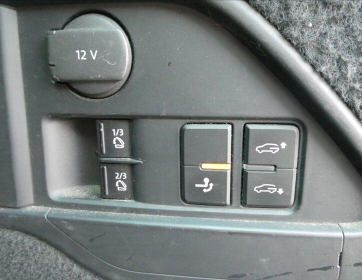 Volkswagen Touareg SUV / Terénní 3,0 l 180 kw