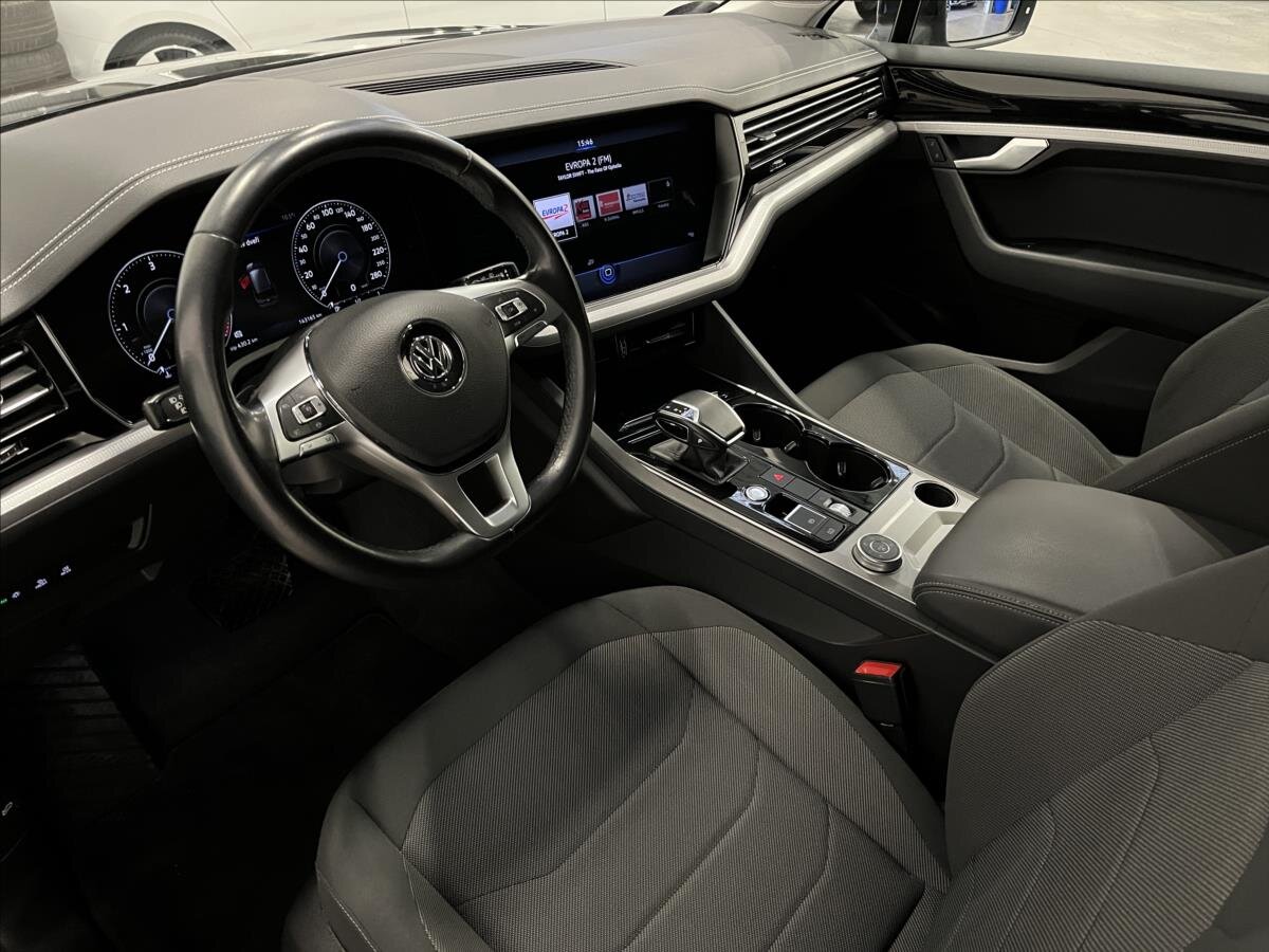 Volkswagen Touareg SUV / Terénní 3,0 l 170 kw