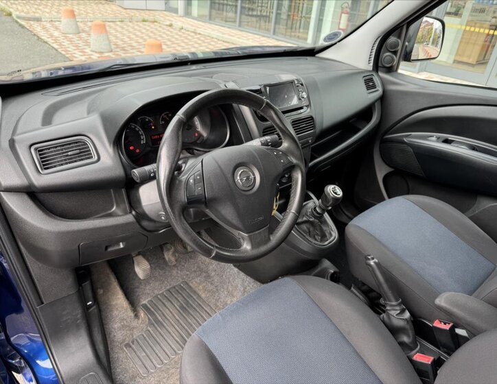 Opel Combo MPV 1,6 l 77 kw