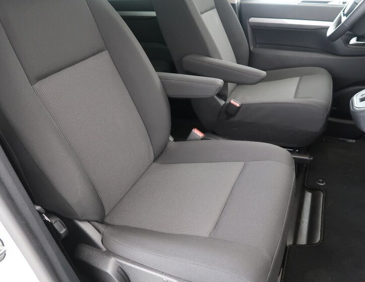 Toyota ProAce Verso VAN / Minibus 2,2 l 0