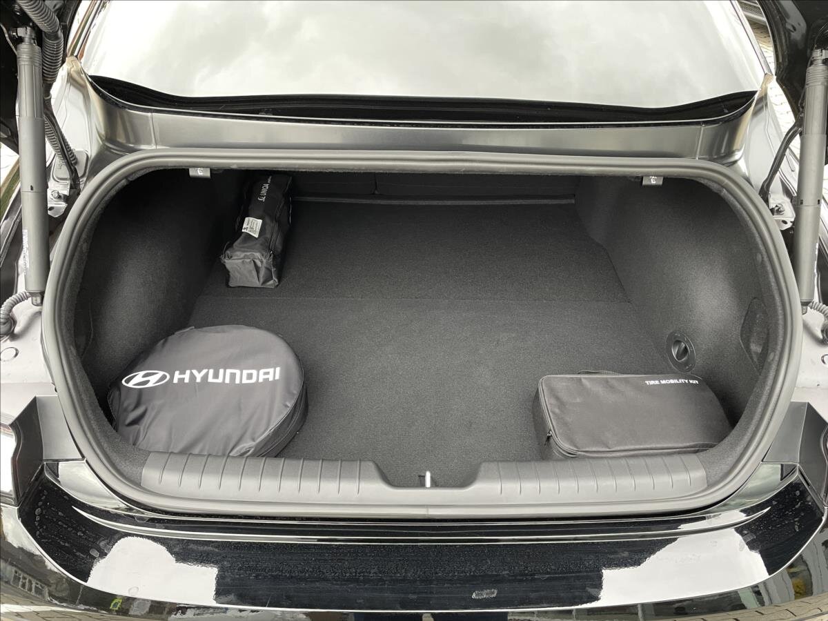 Hyundai Ioniq 6 Sedan / Limuzína 0,0 168 kw
