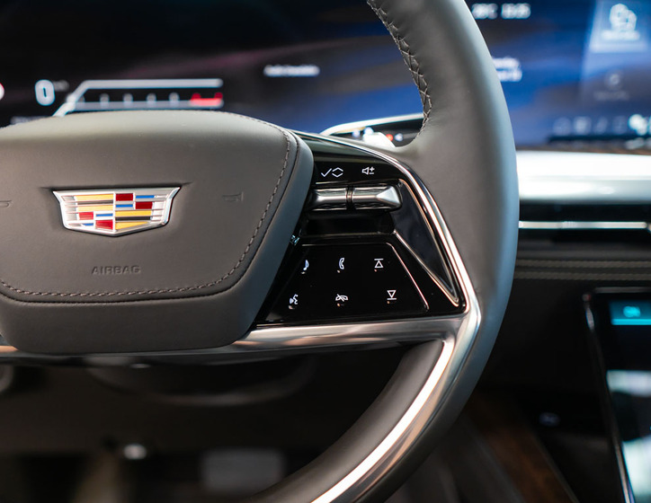 Cadillac Escalade 23