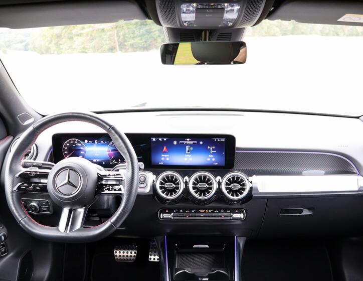 Mercedes-Benz GLB 32