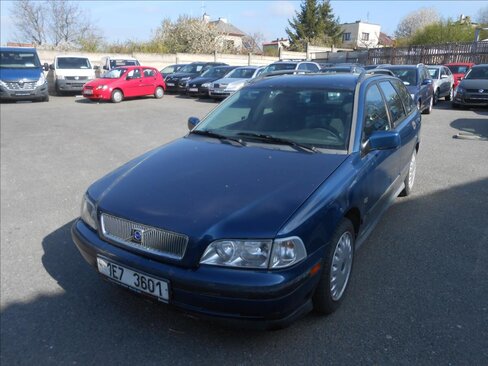 Volvo V40 Kombi 1,9 l 70 kw