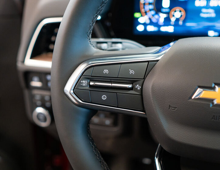 Chevrolet Suburban SUV 6,2 l 313 kw