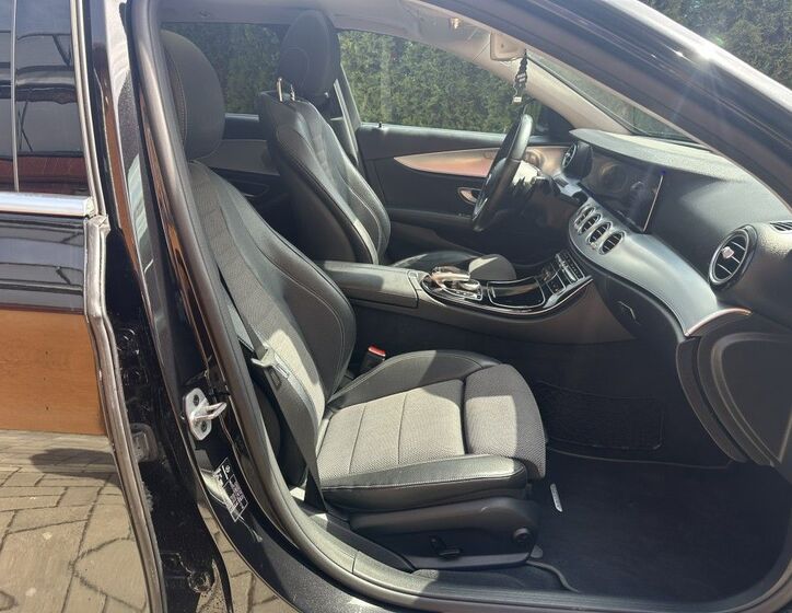 Mercedes-Benz Třídy E 20