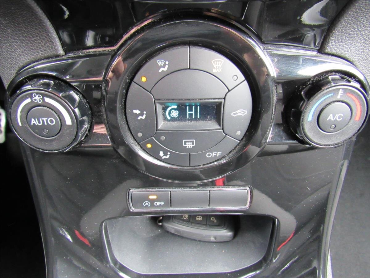 Ford Fiesta Hatchback 998,0 92 kw