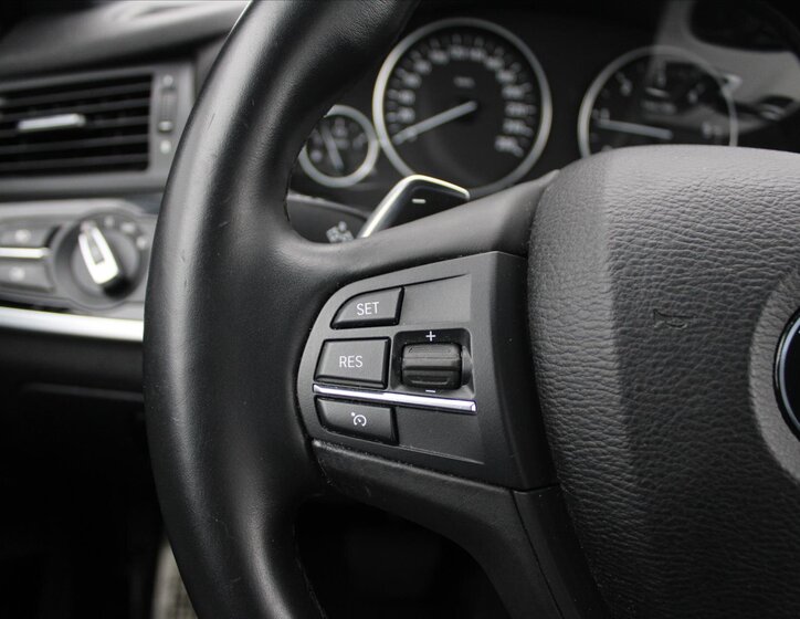 BMW X3 SUV 2,0 l 140 kw