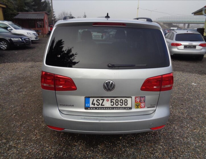 Volkswagen Touran Kombi 1,4 l 110 kw