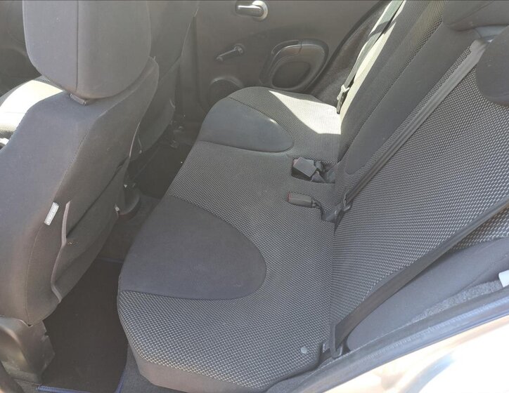 Nissan Micra Hatchback 1,2 l 48 kw