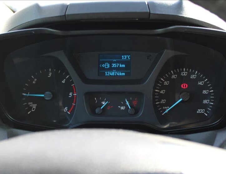 Ford Tourneo Custom 14