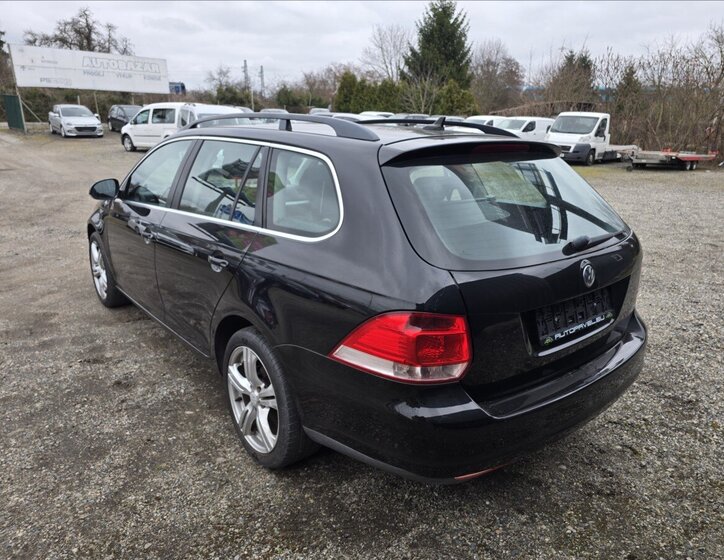 Volkswagen Golf Kombi 2,0 l 103 kw