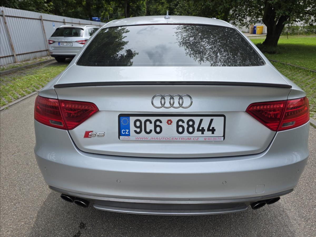 Audi S5
