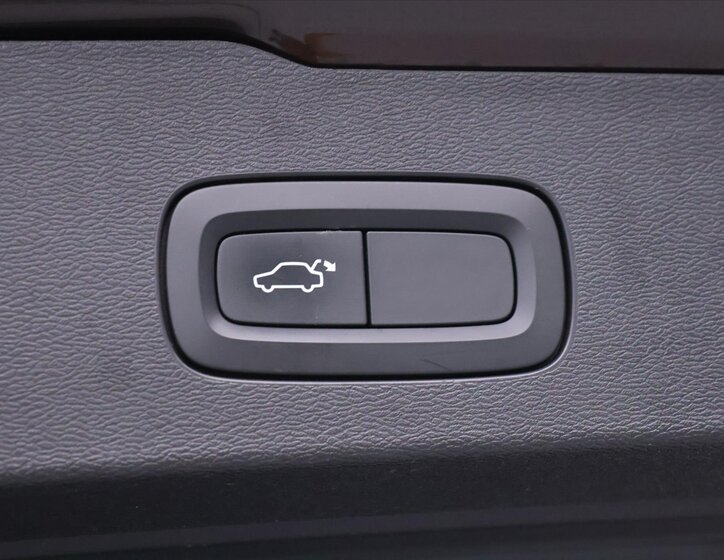 Volvo V60 Kombi 2,0 l 140 kw