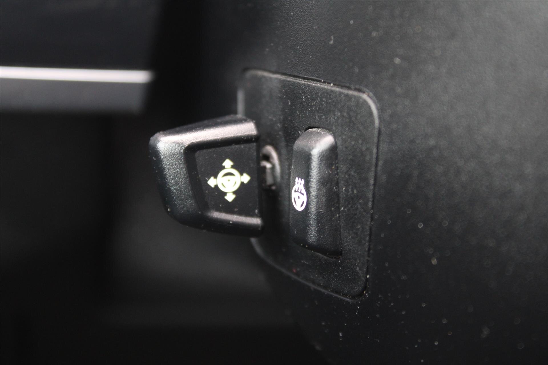 BMW X5 SUV / Terénní 3,0 l 280 kw