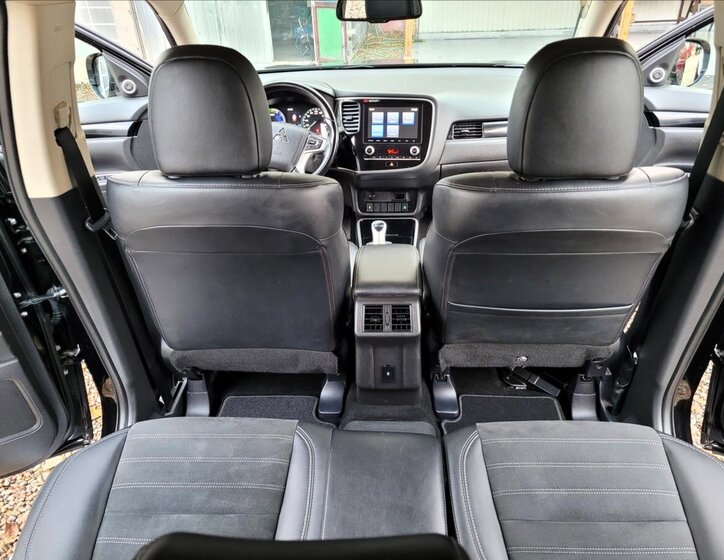 Mitsubishi Outlander 38