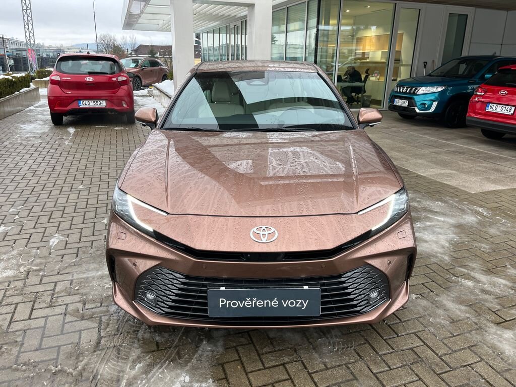 Toyota Camry Sedan 2,5 l 137 kw