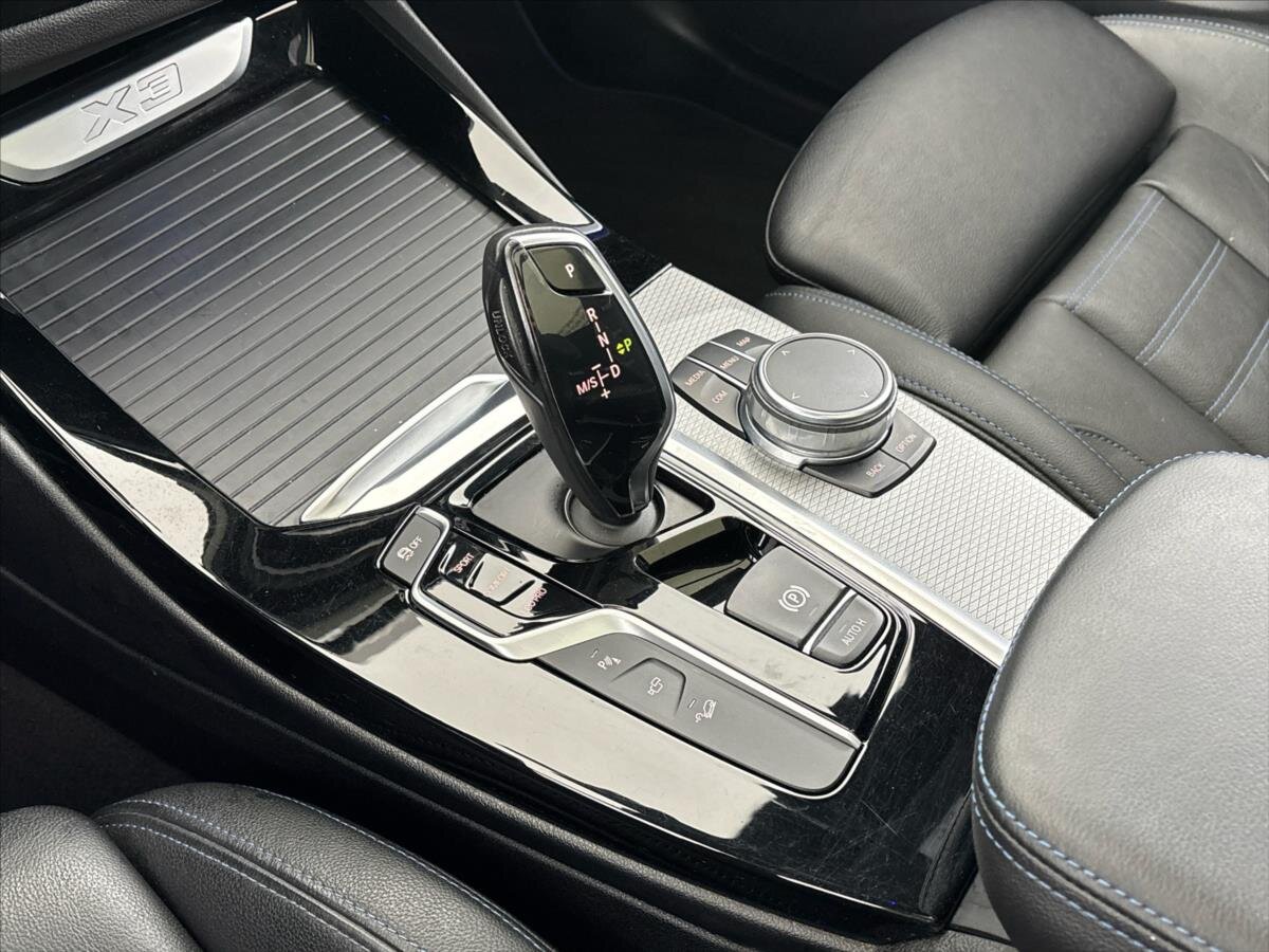 BMW X3 SUV / Terénní 2,0 l 140 kw