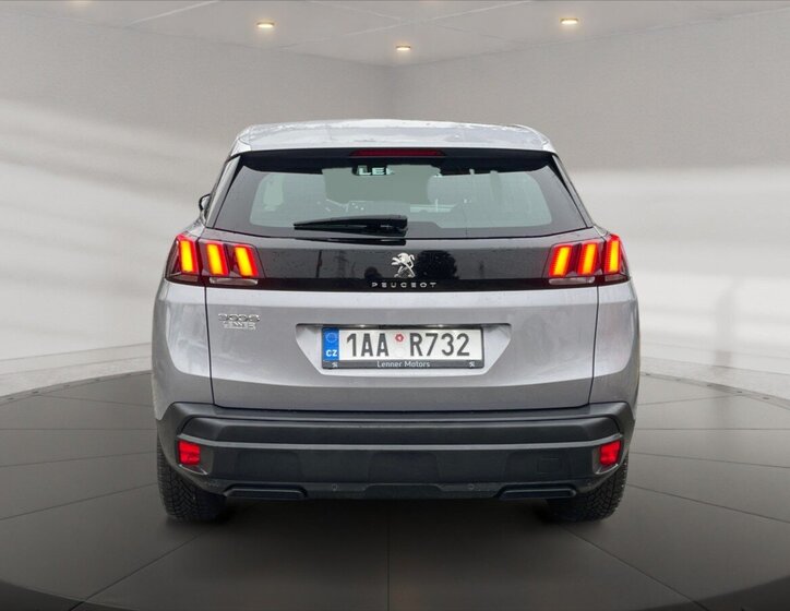 Peugeot 3008 SUV 1,2 l 96 kw
