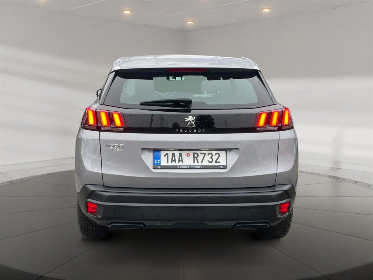 Peugeot 3008 SUV 1,2 l 96 kw