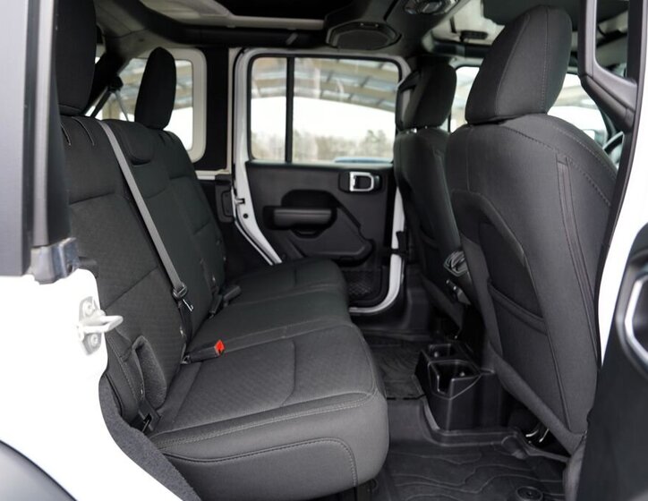 Jeep Wrangler SUV / Terénní 2,1 l 147 kw