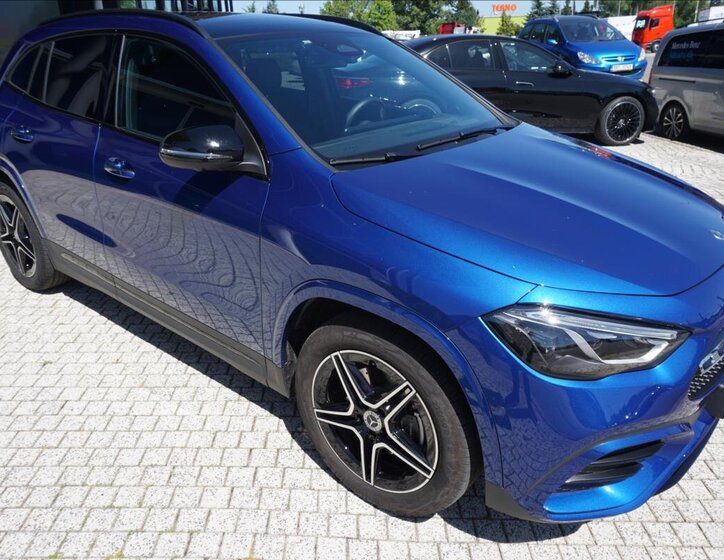 Mercedes-Benz GLA SUV 1,3 l 120 kw
