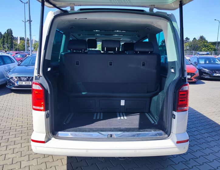 Volkswagen Multivan 10